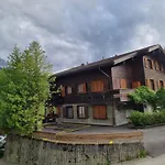 Mom - Alpine Boutique Apartments, Alpstein Eiger View Terrace, Center * Grindelwald