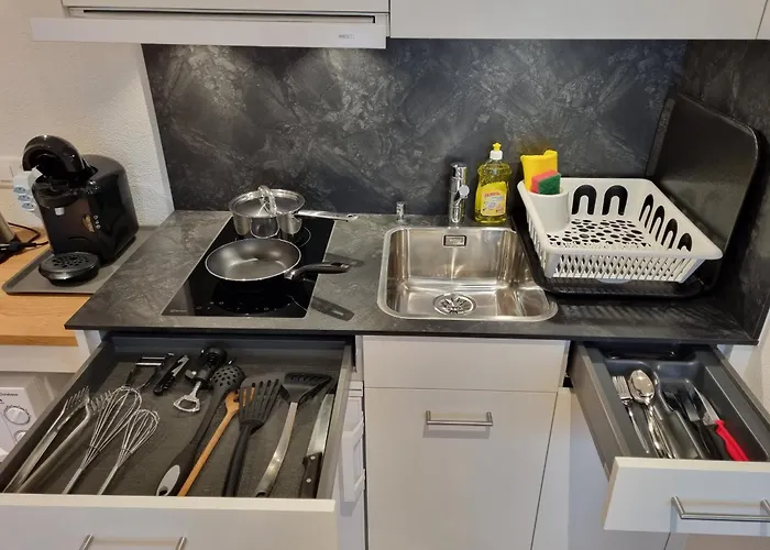 Mom - Alpine Boutique Apartments, Alpstein Eiger View Terrace, Center * Grindelwald